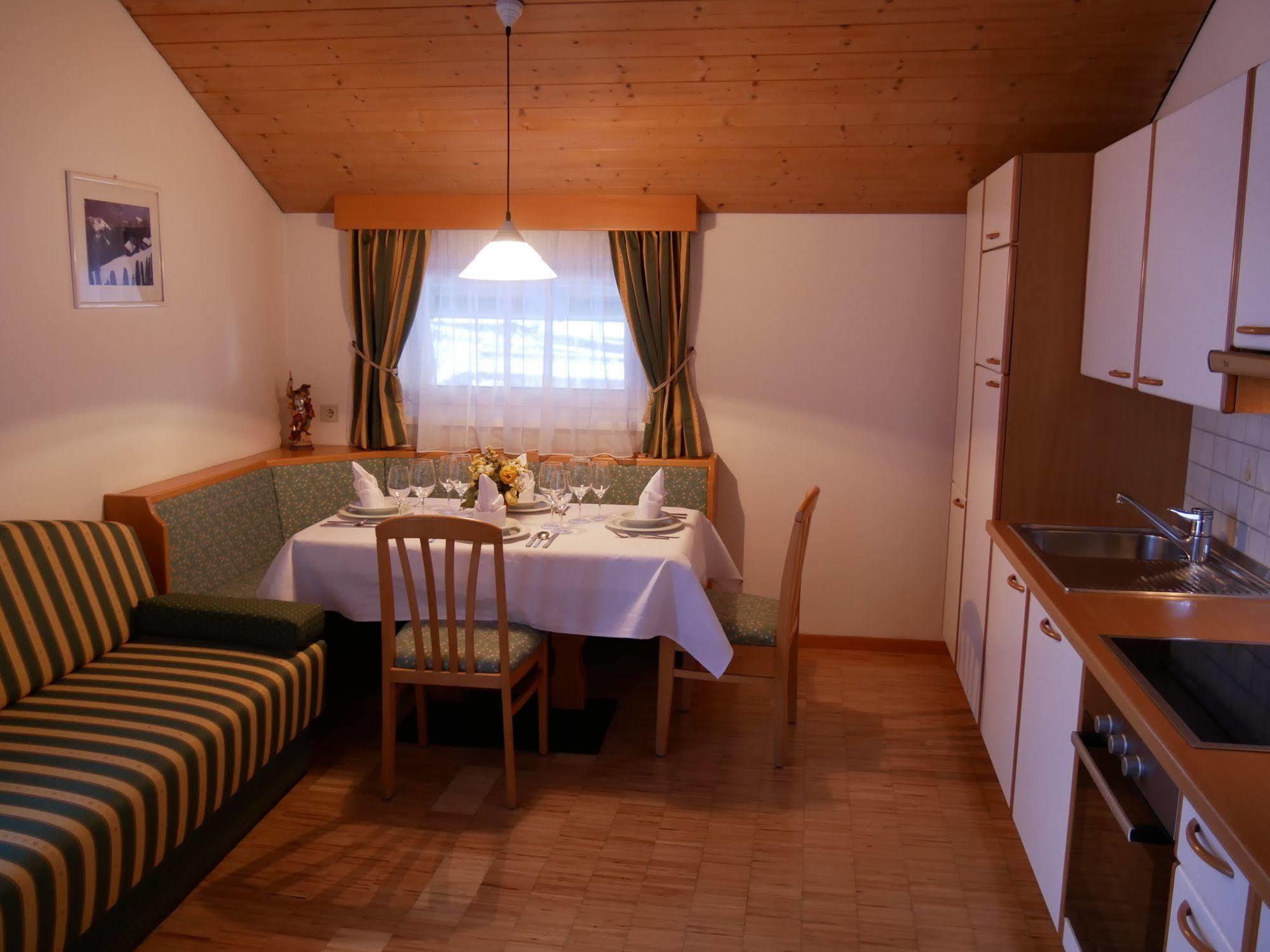 Appartmenthotel Residence Elvis Ortisei Exterior photo